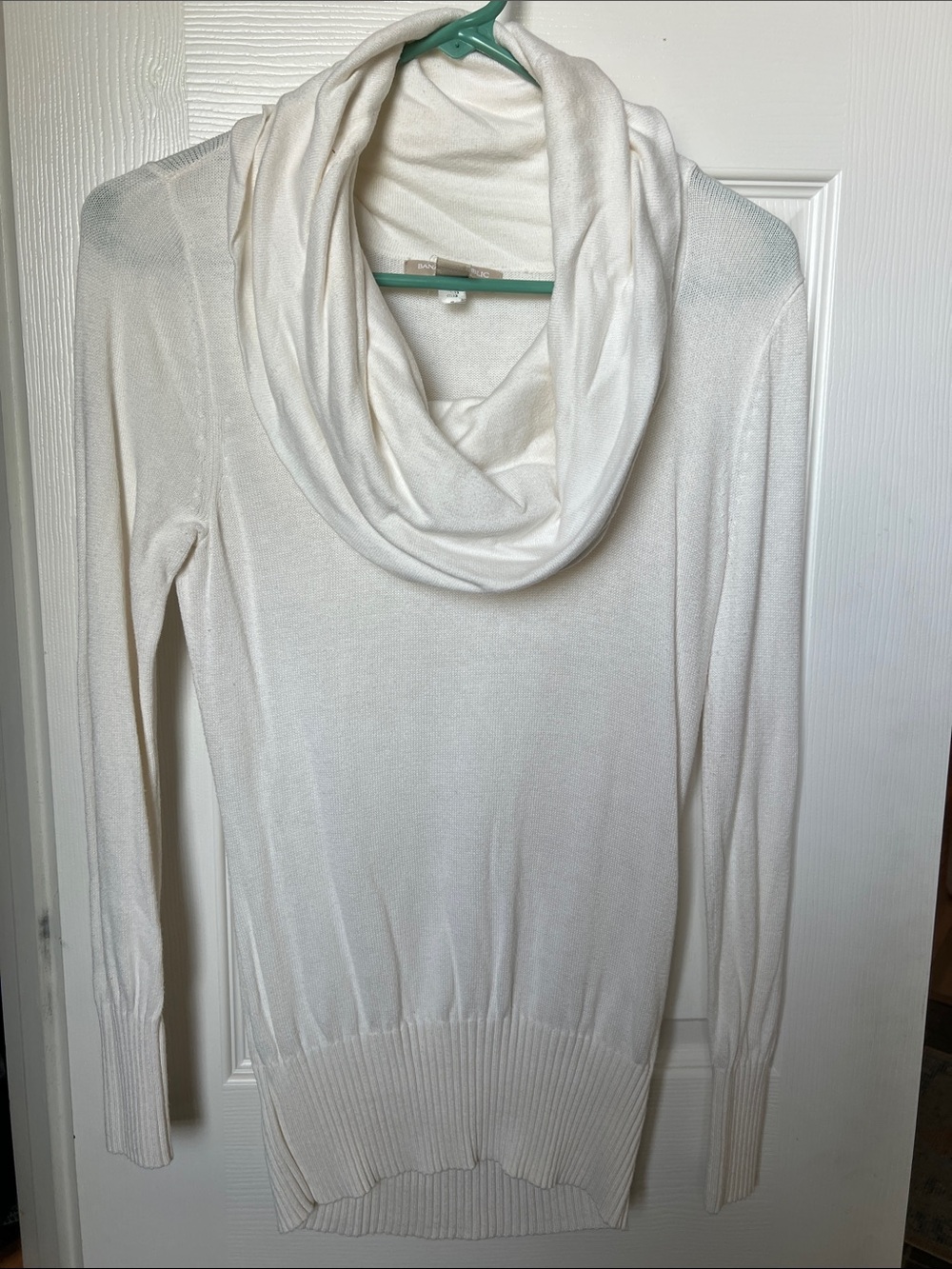 Banana Republic Lightweight White Cowl Neck Women's Sweater